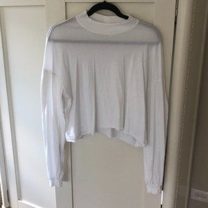 UO Basic White Long-Sleeve Cropped Tee